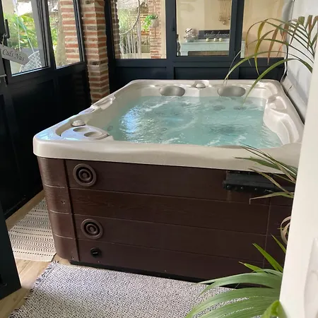 فيلة Nuit Romantique Avec Jacuzzi Prive !